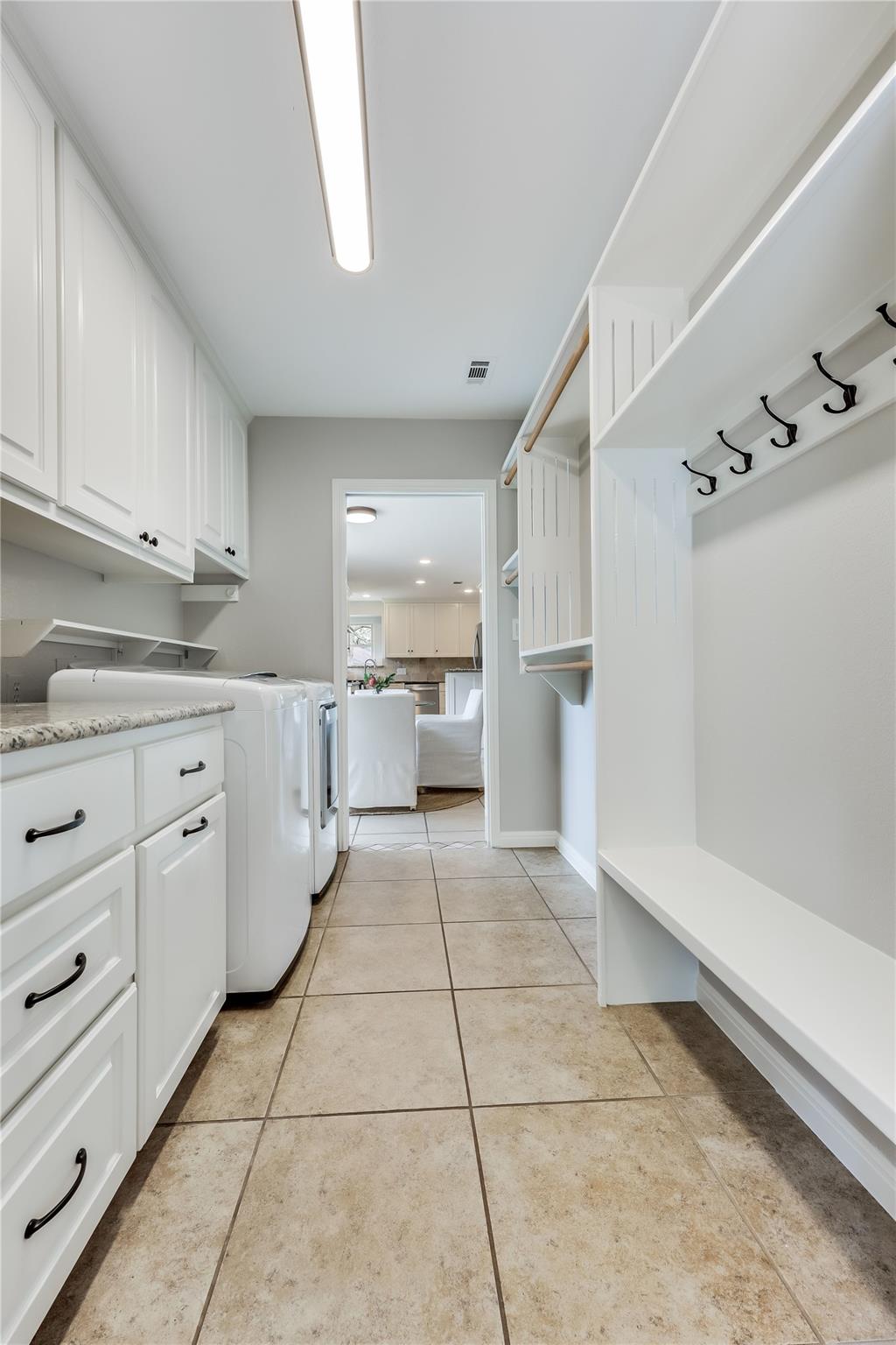 6905 Treaty Oak Circle Austin TX 78749