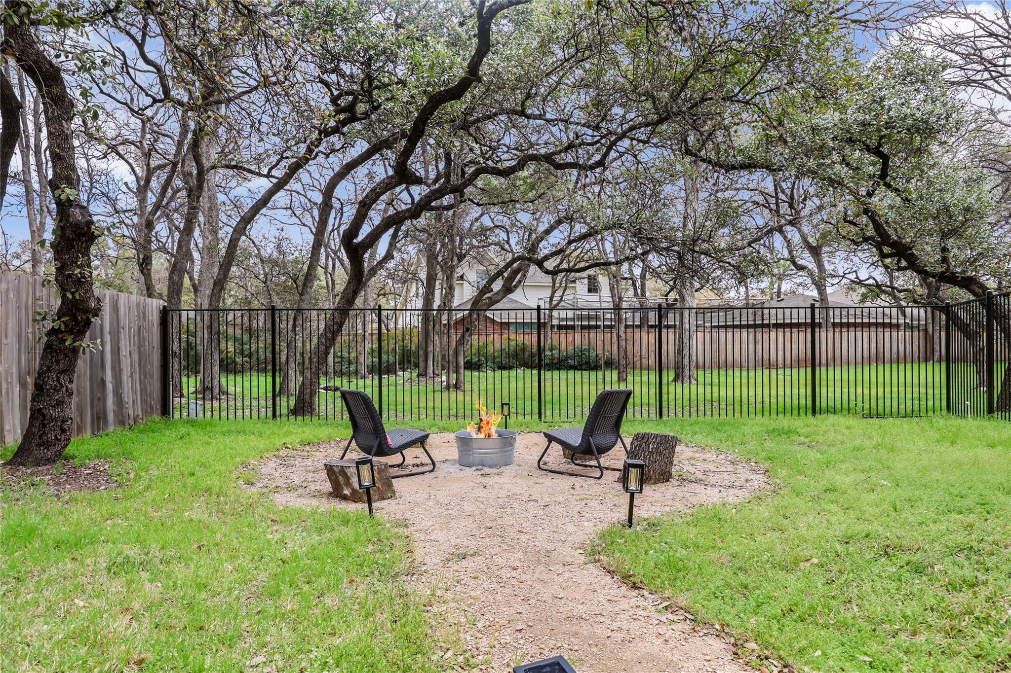 6905 Treaty Oak Circle Austin TX 78749