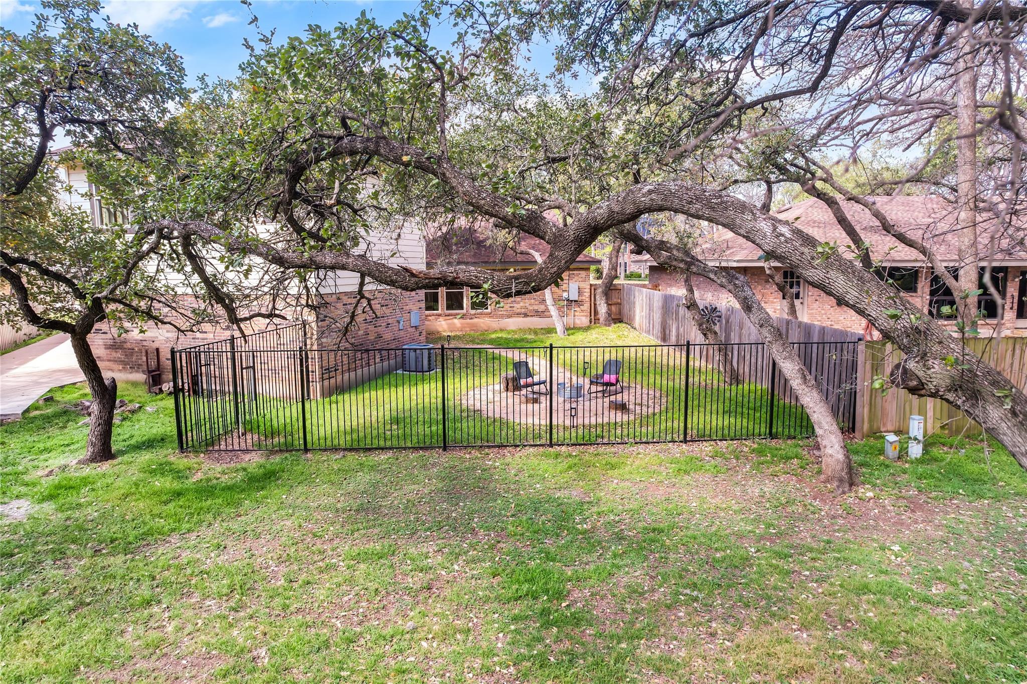 6905 Treaty Oak Circle Austin TX 78749