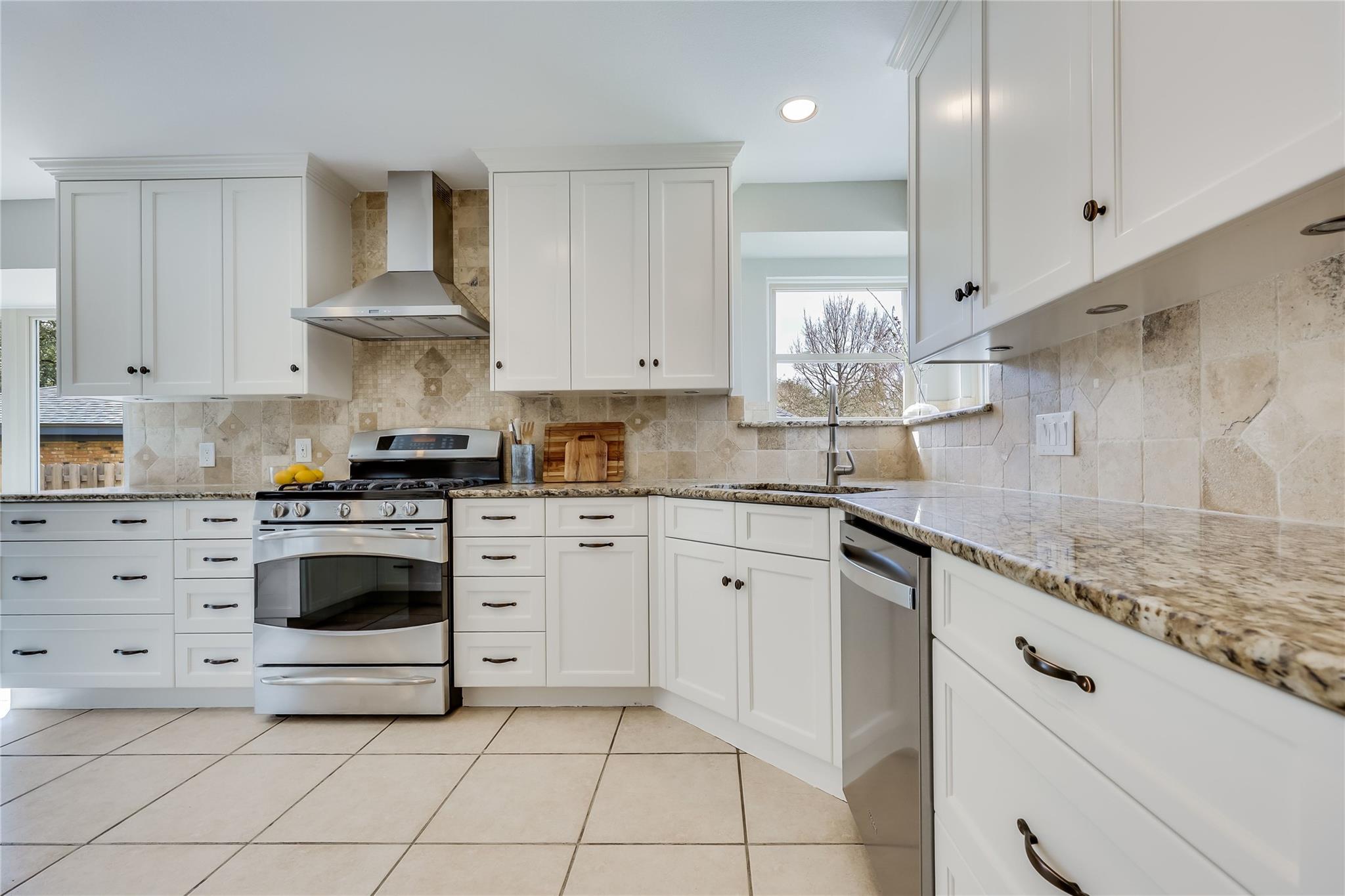 6905 Treaty Oak Circle Austin TX 78749