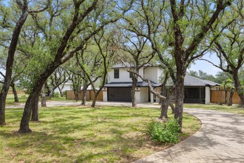 607 Liveoak Drive Johnson City TX 78636