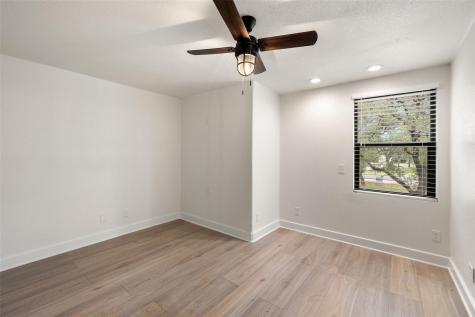 607 Liveoak Drive Johnson City TX 78636