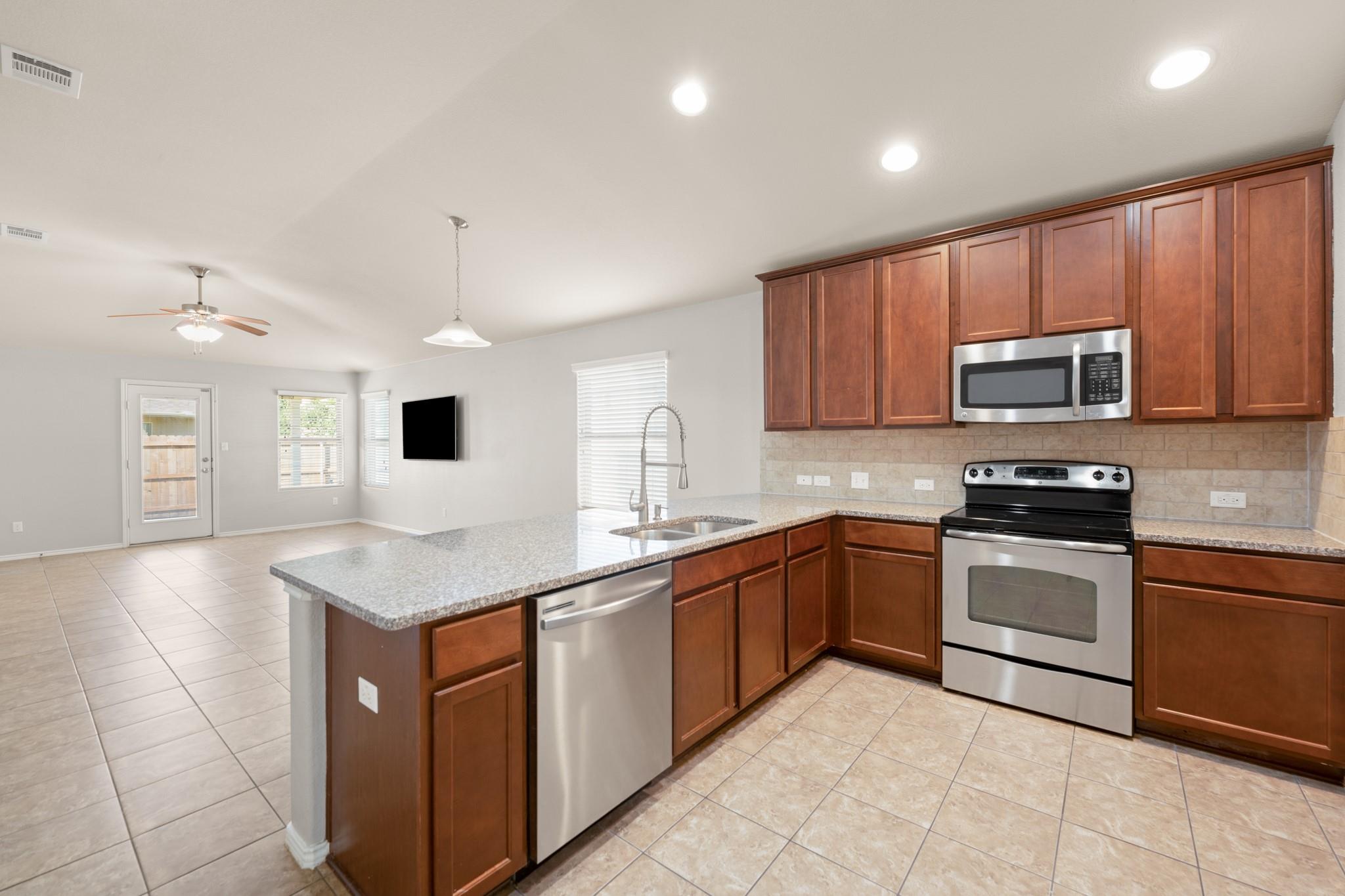 18828 Mangan Way Pflugerville TX 78660