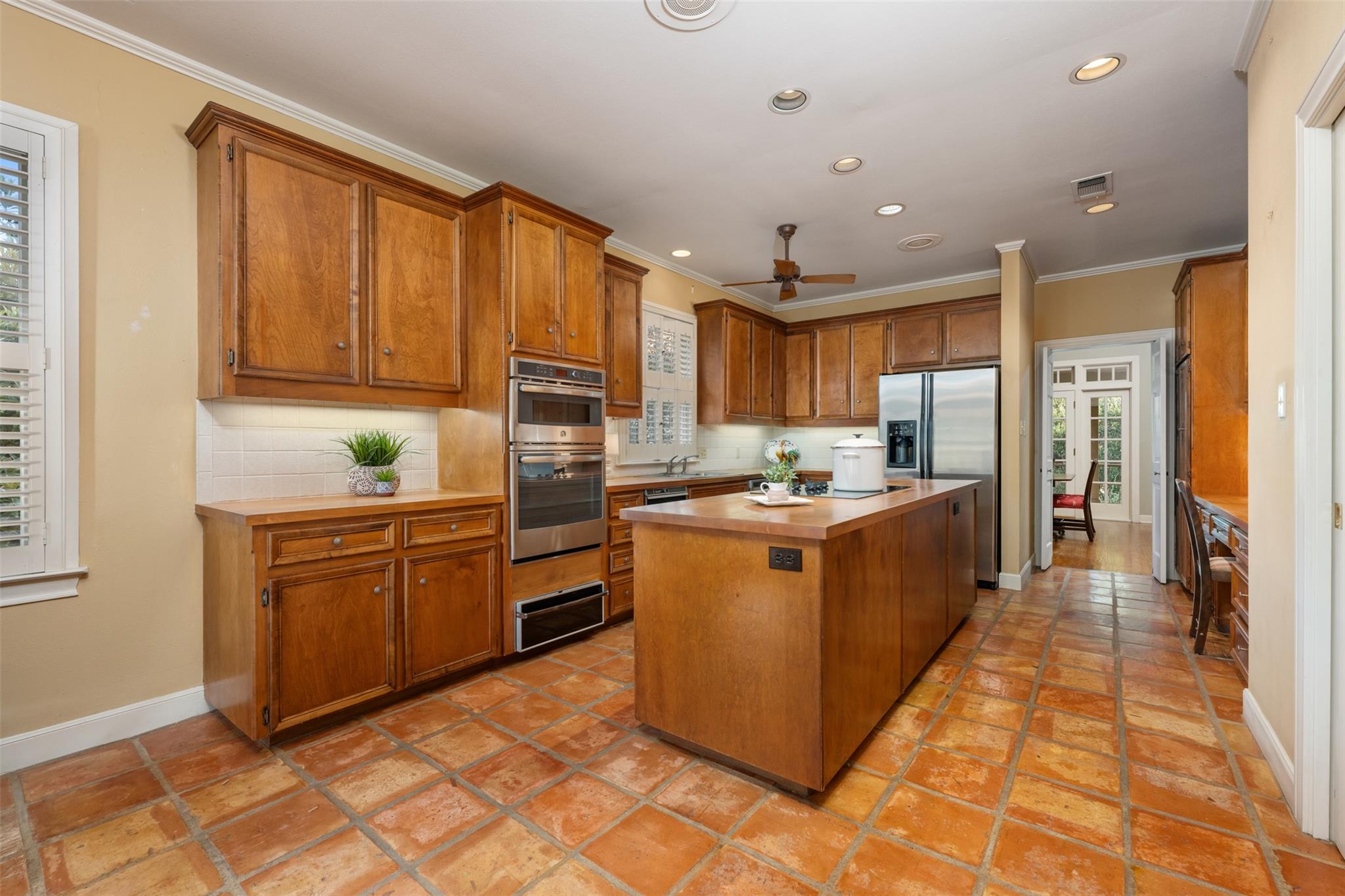52 Club Estates Parkway The Hills TX 78738