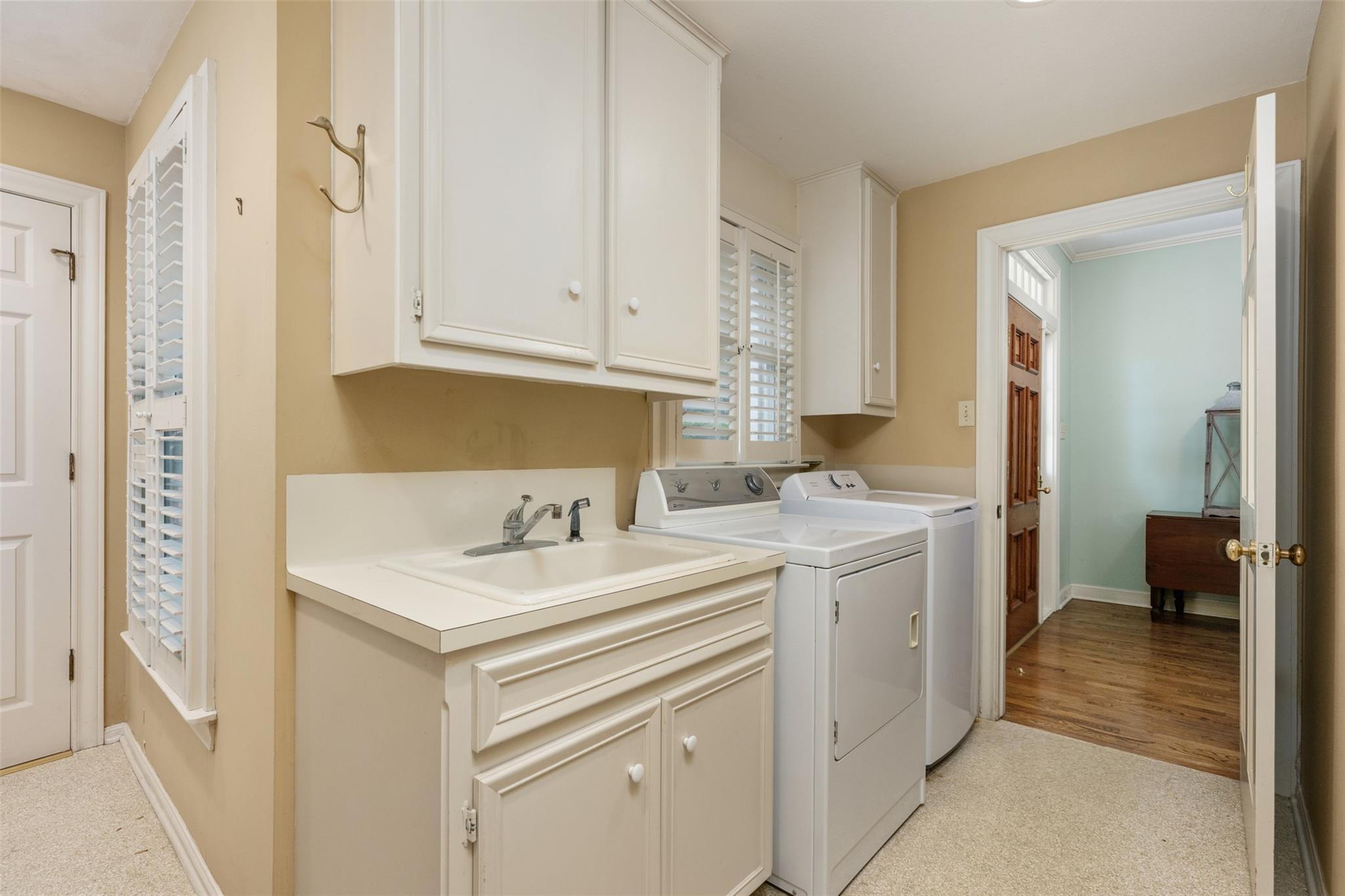 52 Club Estates Parkway The Hills TX 78738