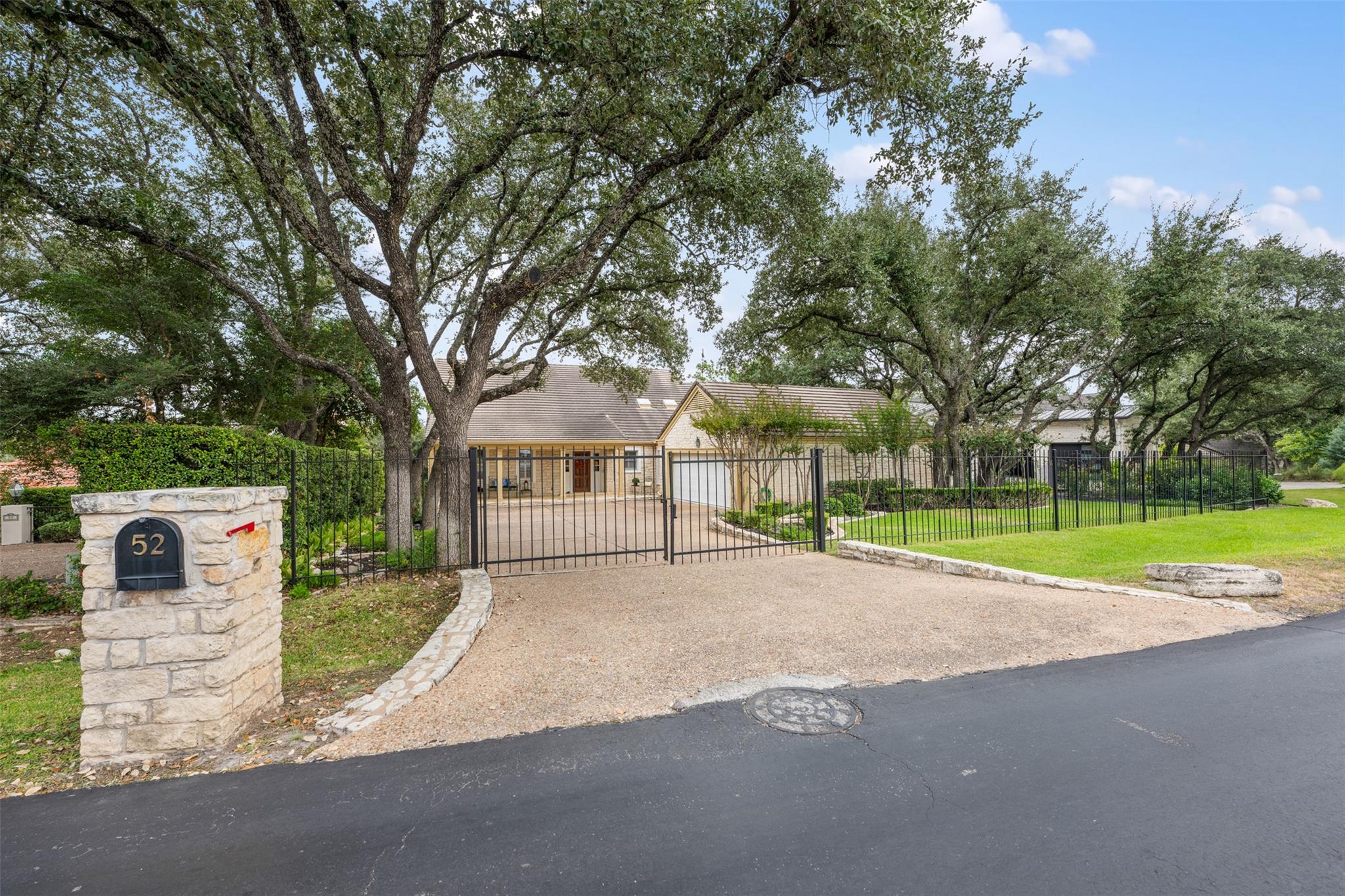 52 Club Estates Parkway The Hills TX 78738