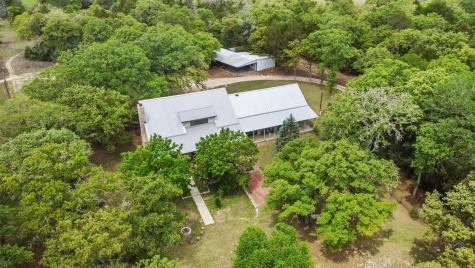 1800 County Road 436 Dime Box TX 77853