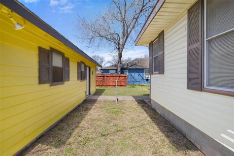 303 Vernon Street Taylor TX 76574