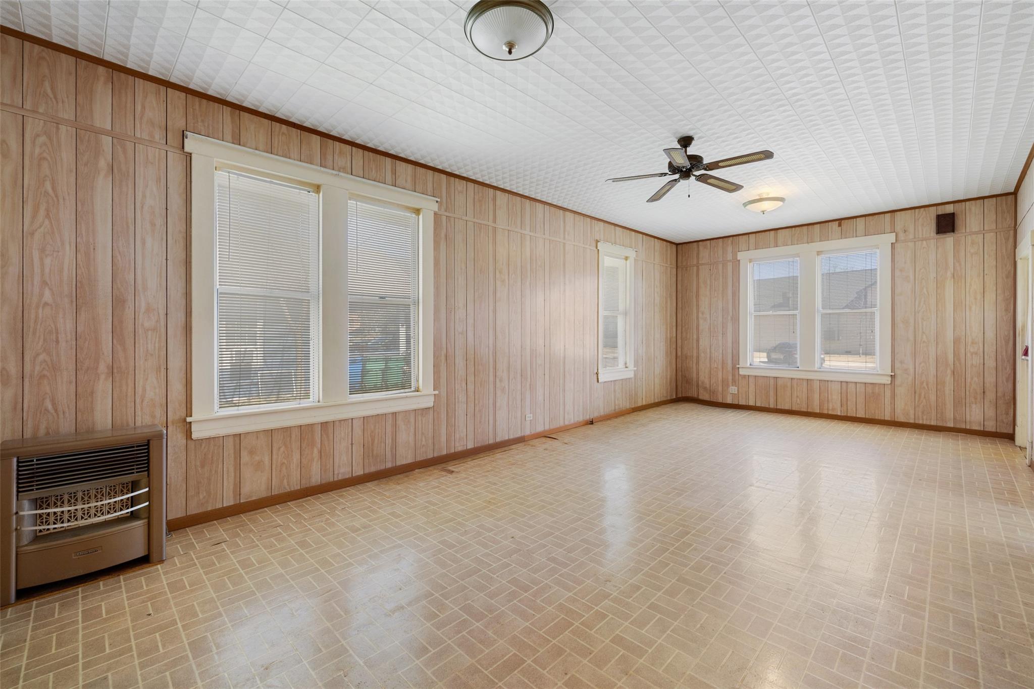 303 Vernon Street Taylor TX 76574