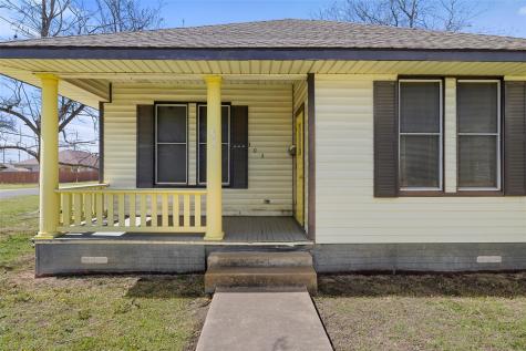 303 Vernon Street Taylor TX 76574