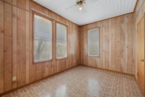 303 Vernon Street Taylor TX 76574