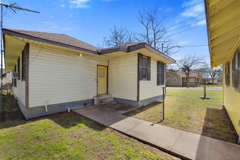 303 Vernon Street Taylor TX 76574