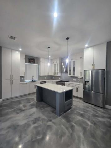 724 Ramsey Avenue Rockdale TX 76567