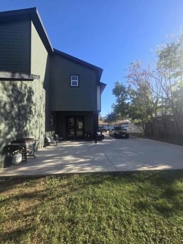 724 Ramsey Avenue Rockdale TX 76567