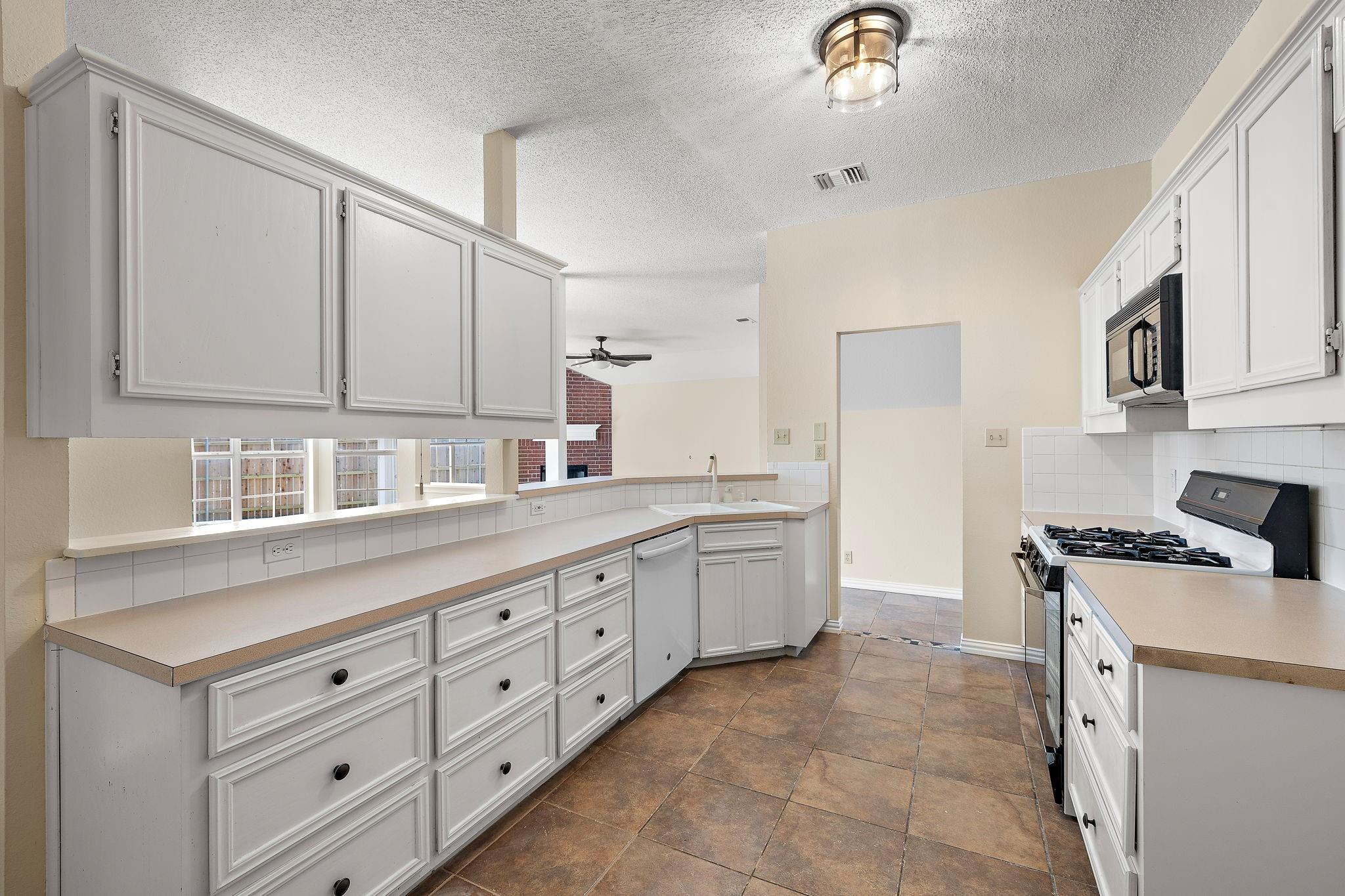 1815 Rusty Nail Loop Round Rock TX 78681