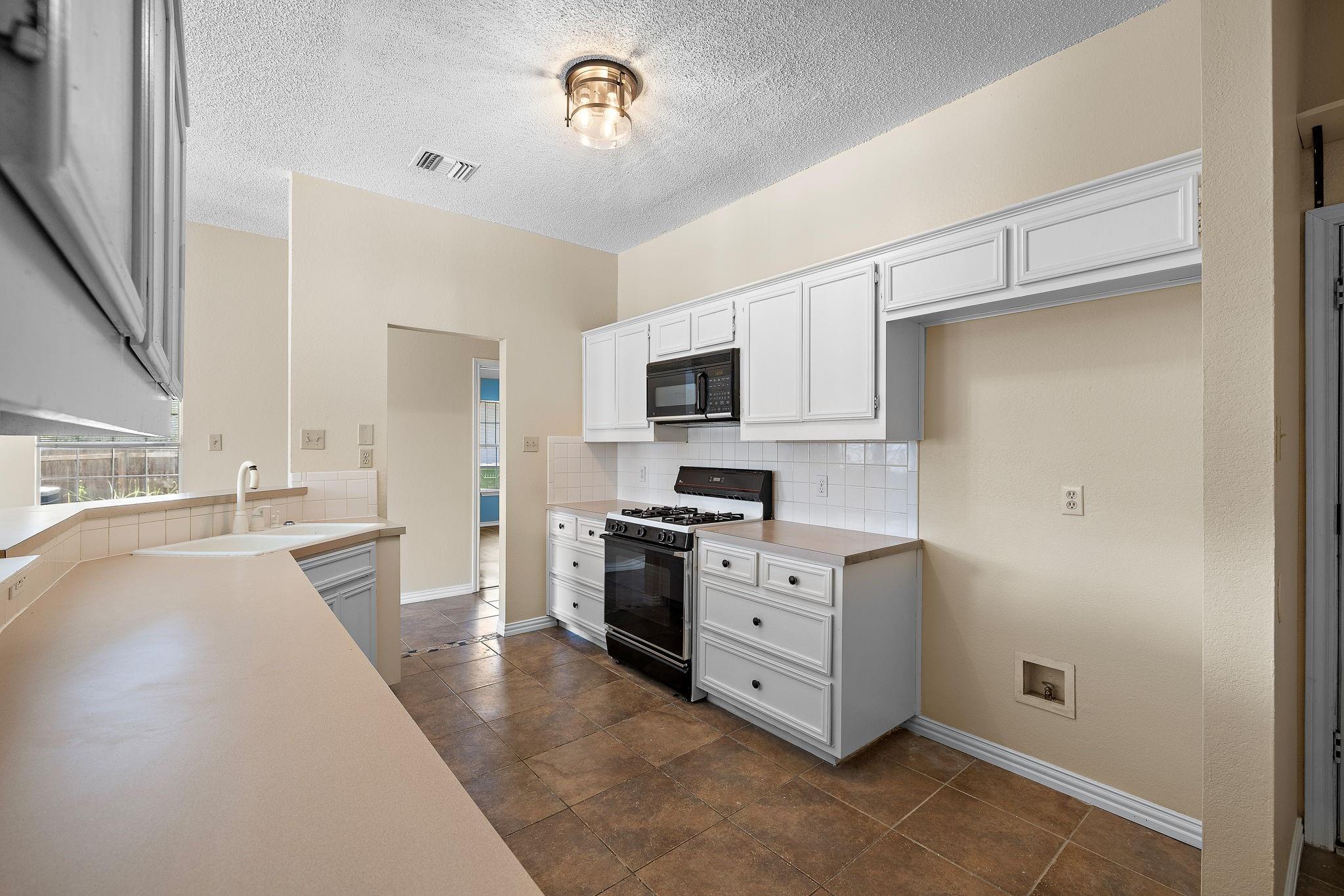 1815 Rusty Nail Loop Round Rock TX 78681