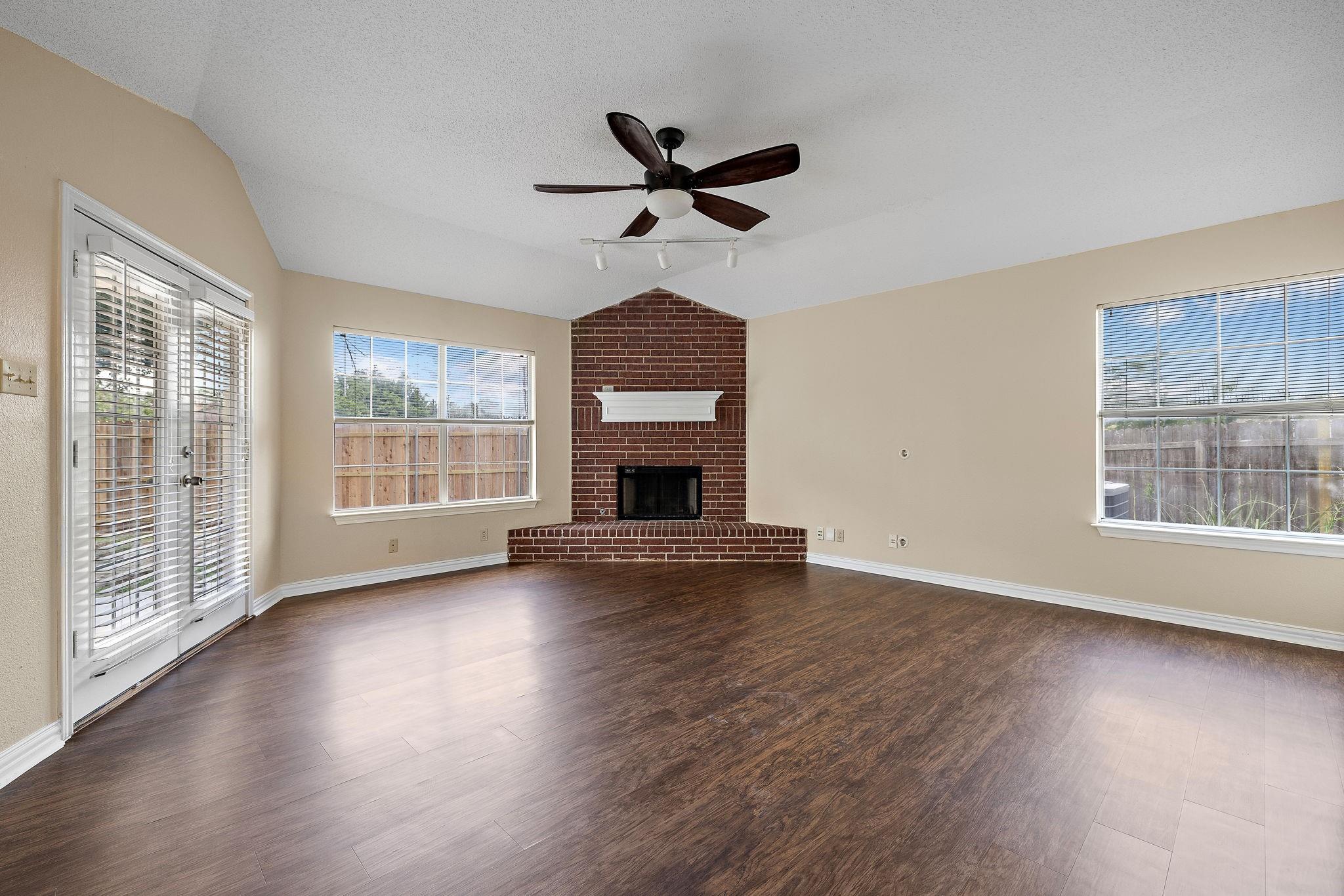 1815 Rusty Nail Loop Round Rock TX 78681