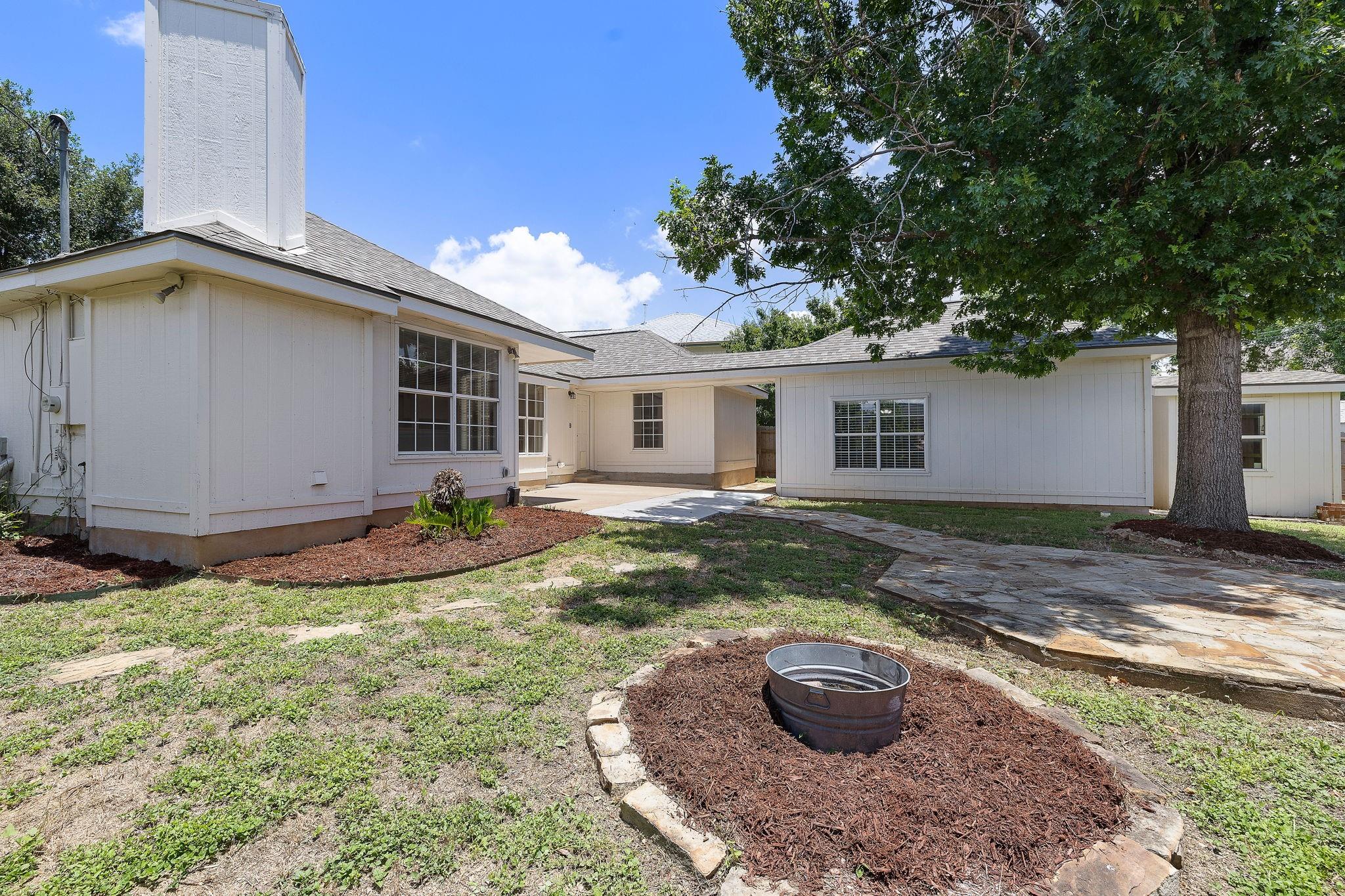 1815 Rusty Nail Loop Round Rock TX 78681