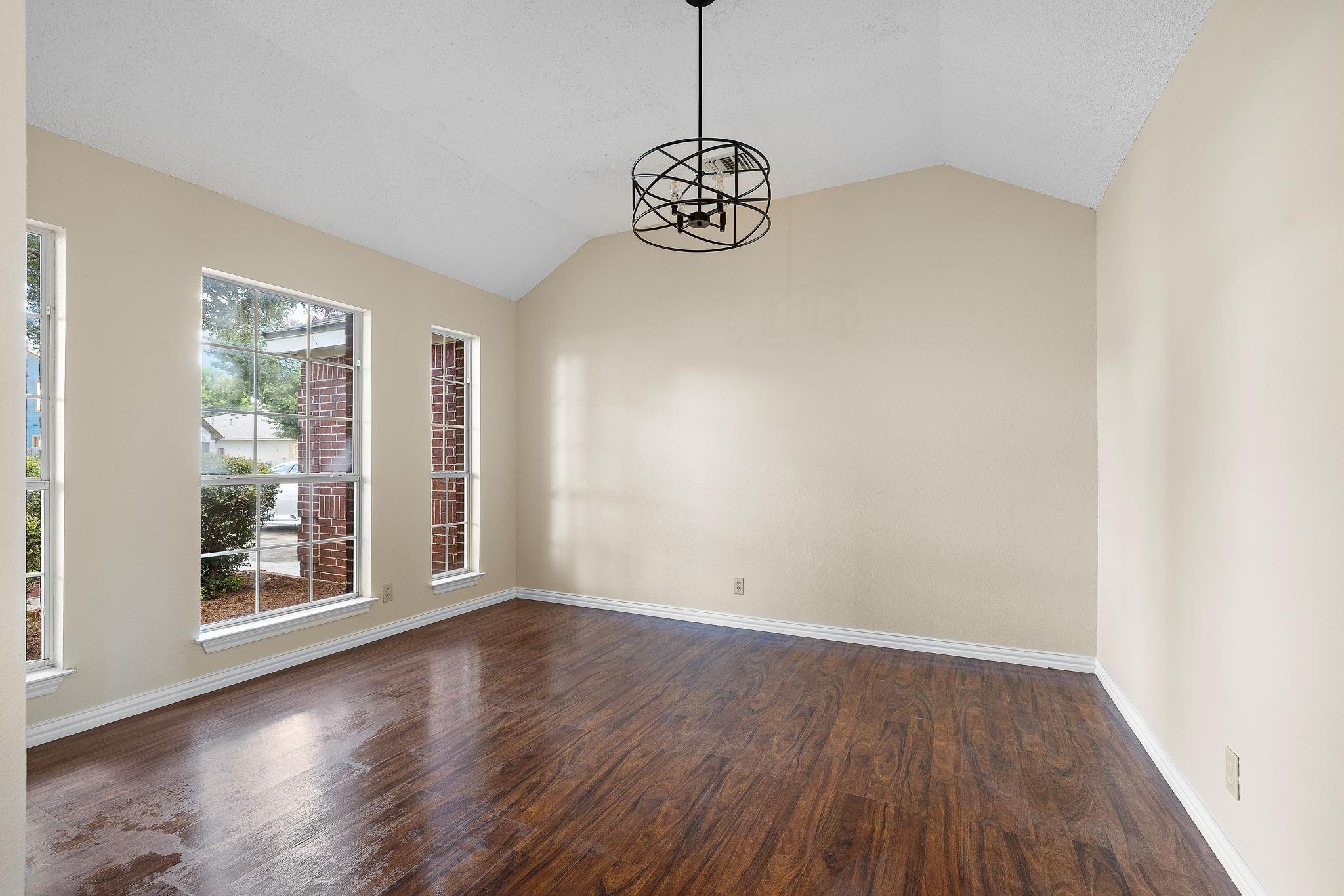 1815 Rusty Nail Loop Round Rock TX 78681