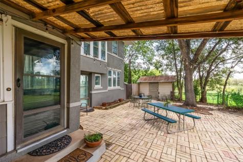 1004 Mitchell Street Gonzales TX 78629