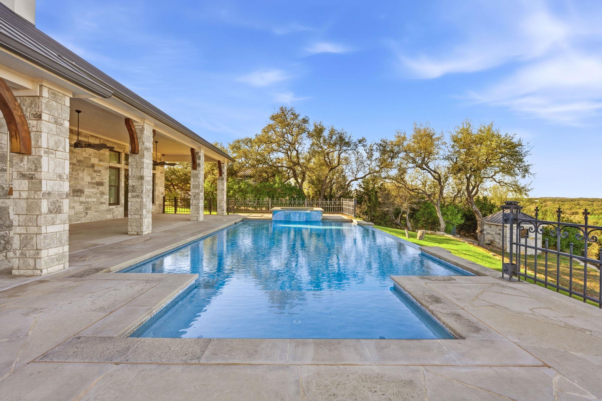 306 Napa Court Driftwood TX 78619