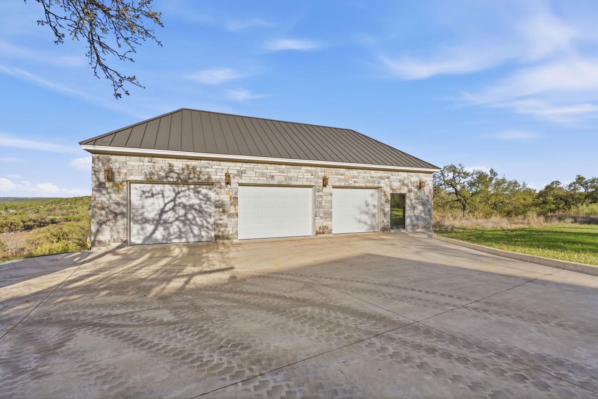 306 Napa Court Driftwood TX 78619