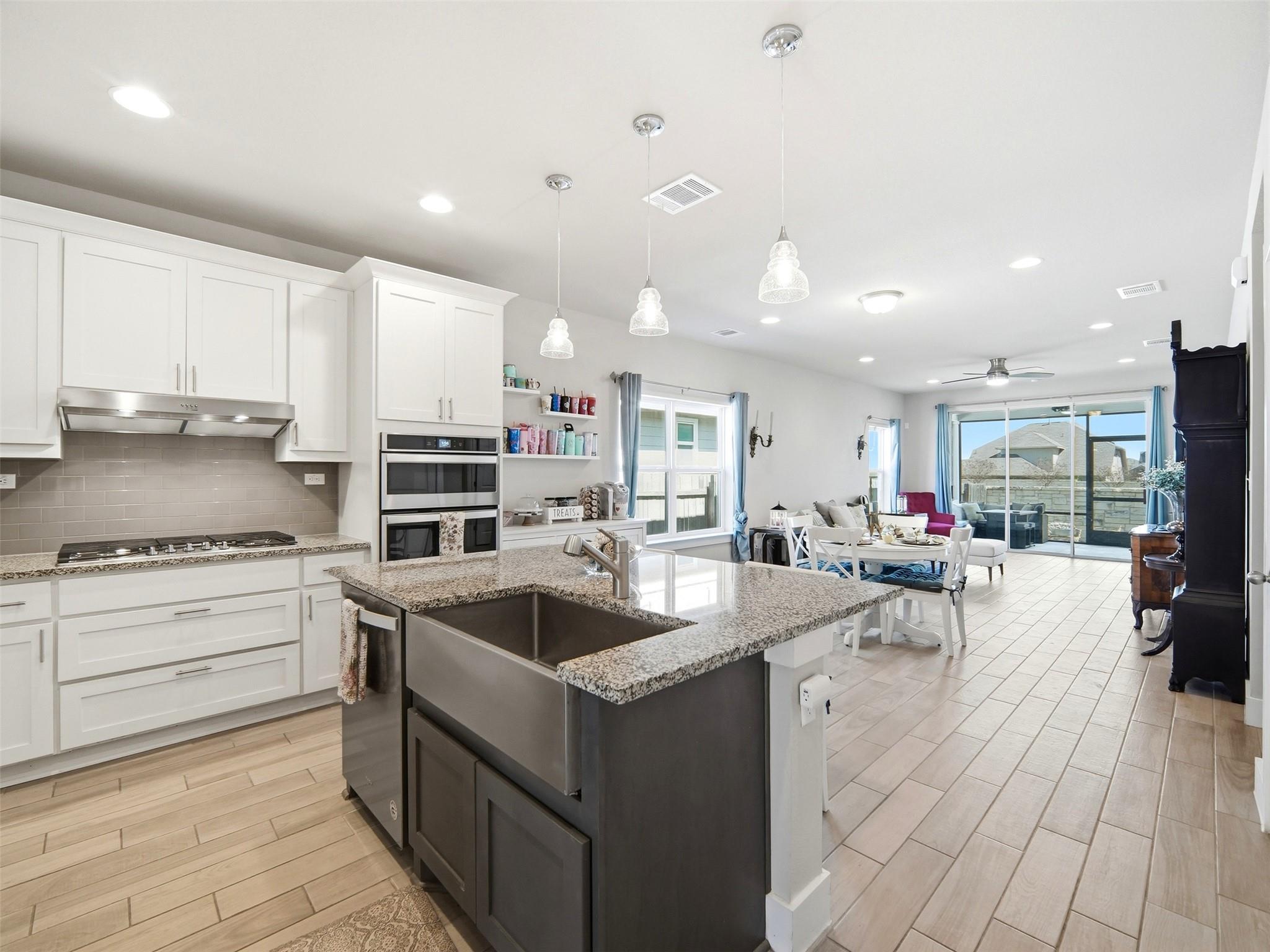 208 Winding Hollow Lane Georgetown TX 78628