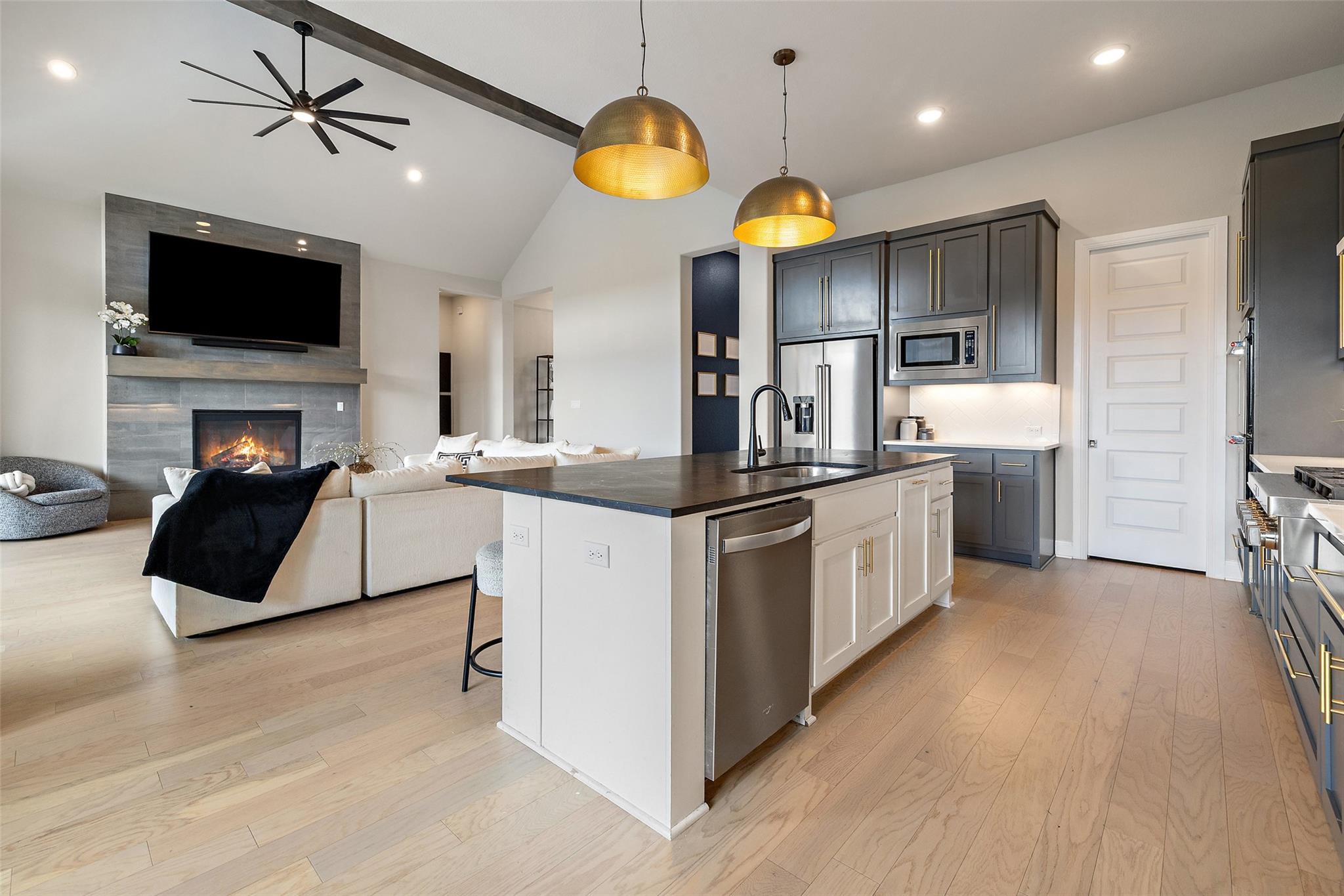 2220 Normandy View Leander TX 78641