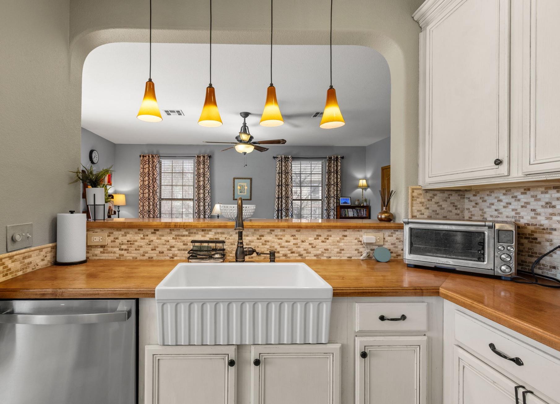 4405 Woodstock Drive Georgetown TX 78633