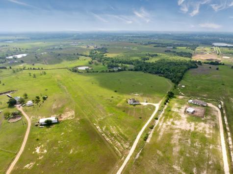 1662 County Road 465 Coupland TX 78615