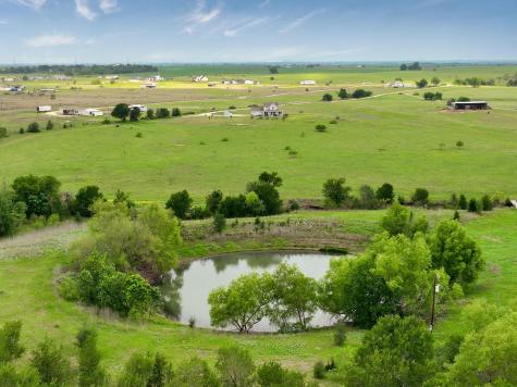 1662 County Road 465 Coupland TX 78615