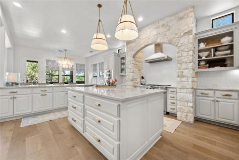 1909 Lakecliff Hills Lane Austin TX 78732