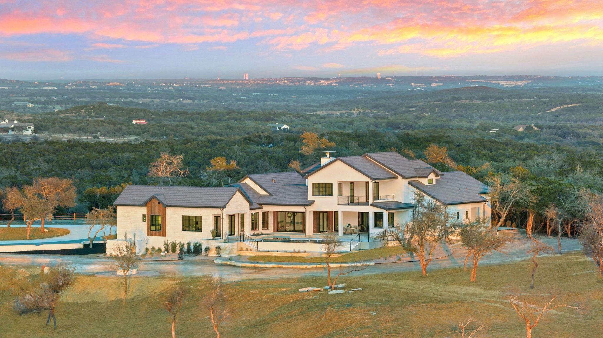 1562 Canyon Crossing View Dripping Springs TX 78620