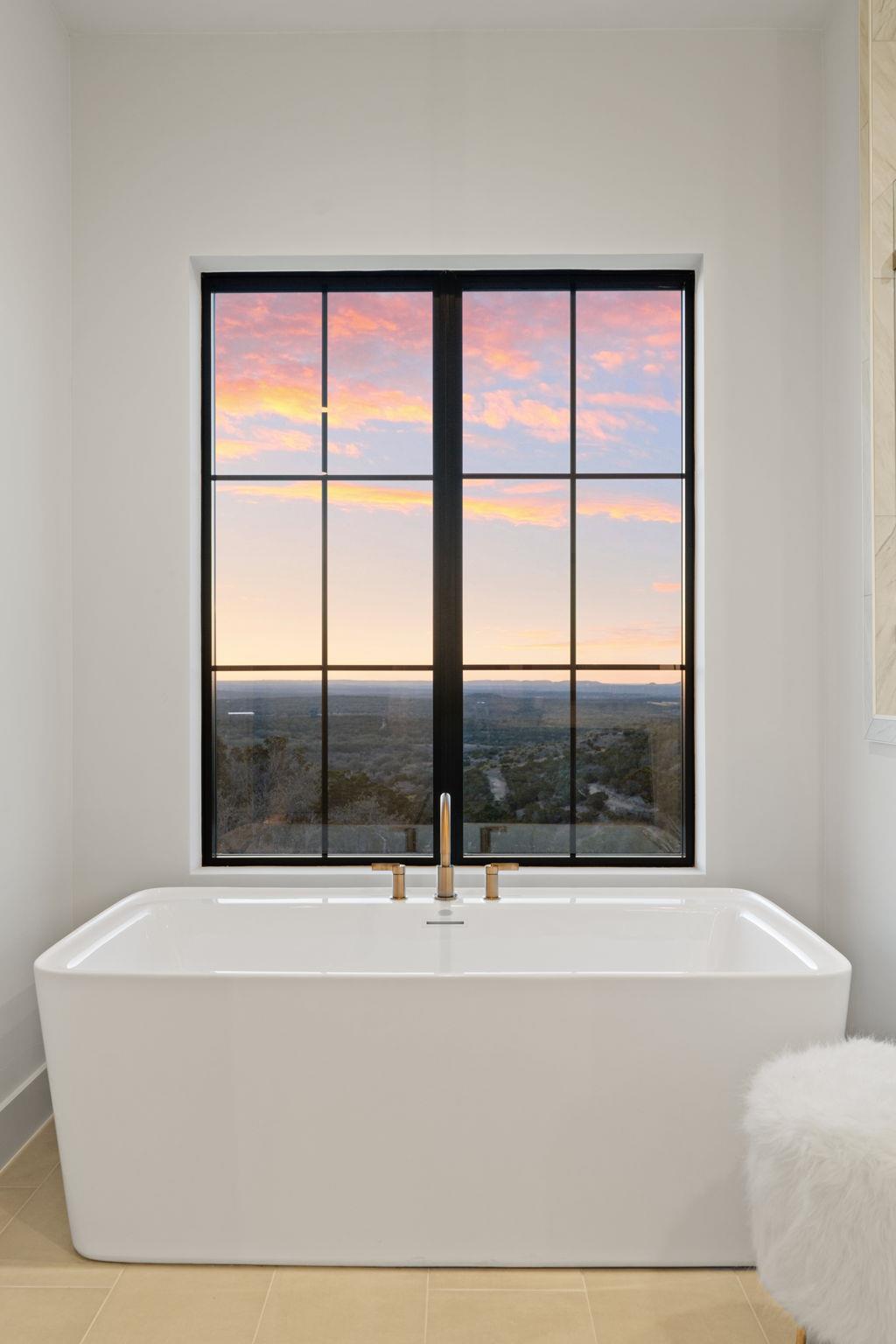 1562 Canyon Crossing View Dripping Springs TX 78620