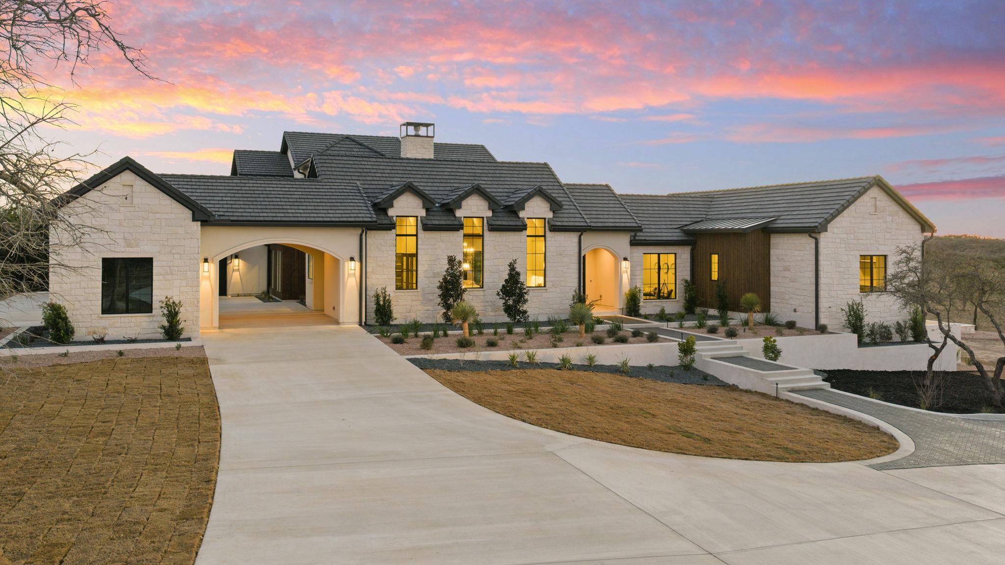1562 Canyon Crossing View Dripping Springs TX 78620