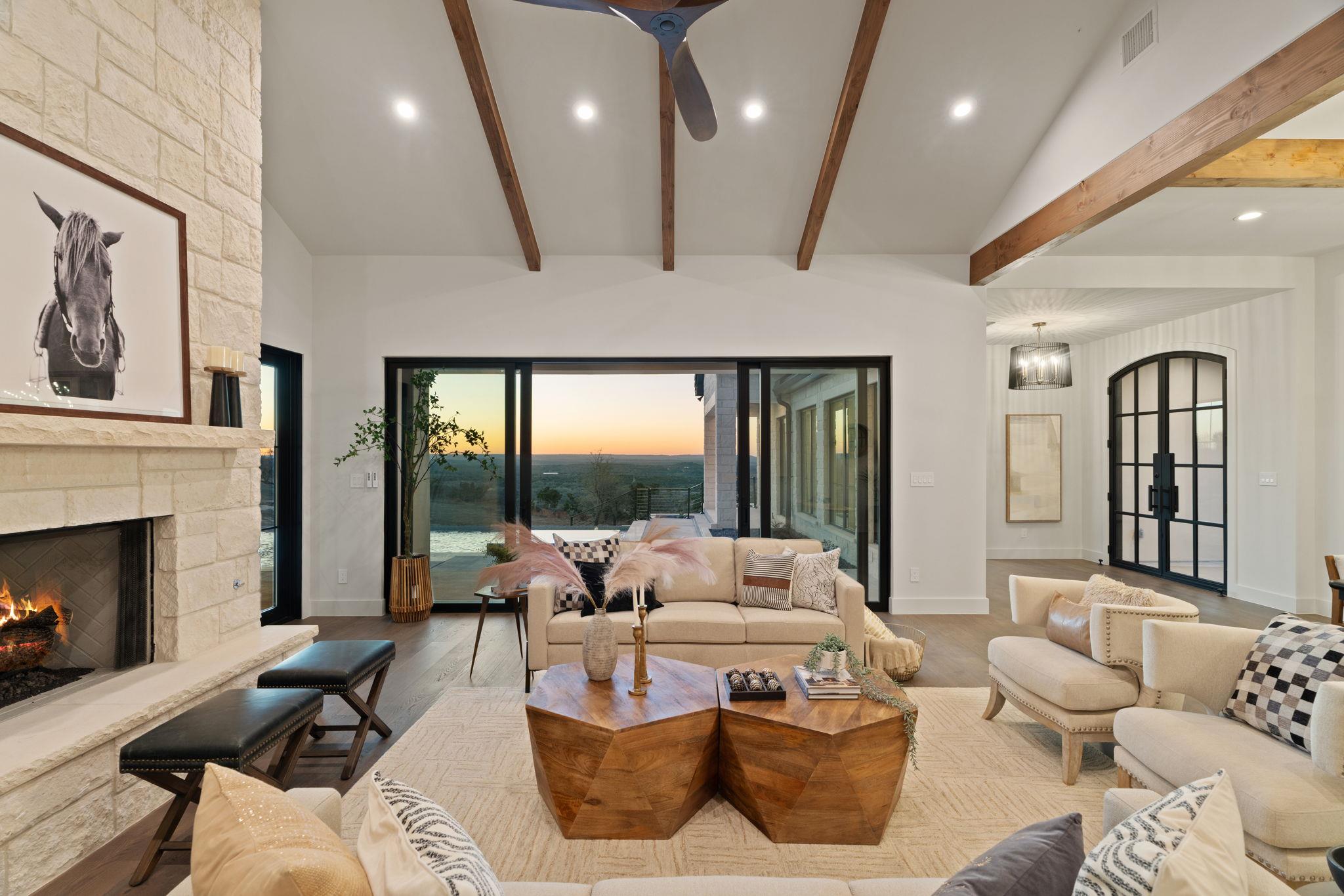 1562 Canyon Crossing View Dripping Springs TX 78620
