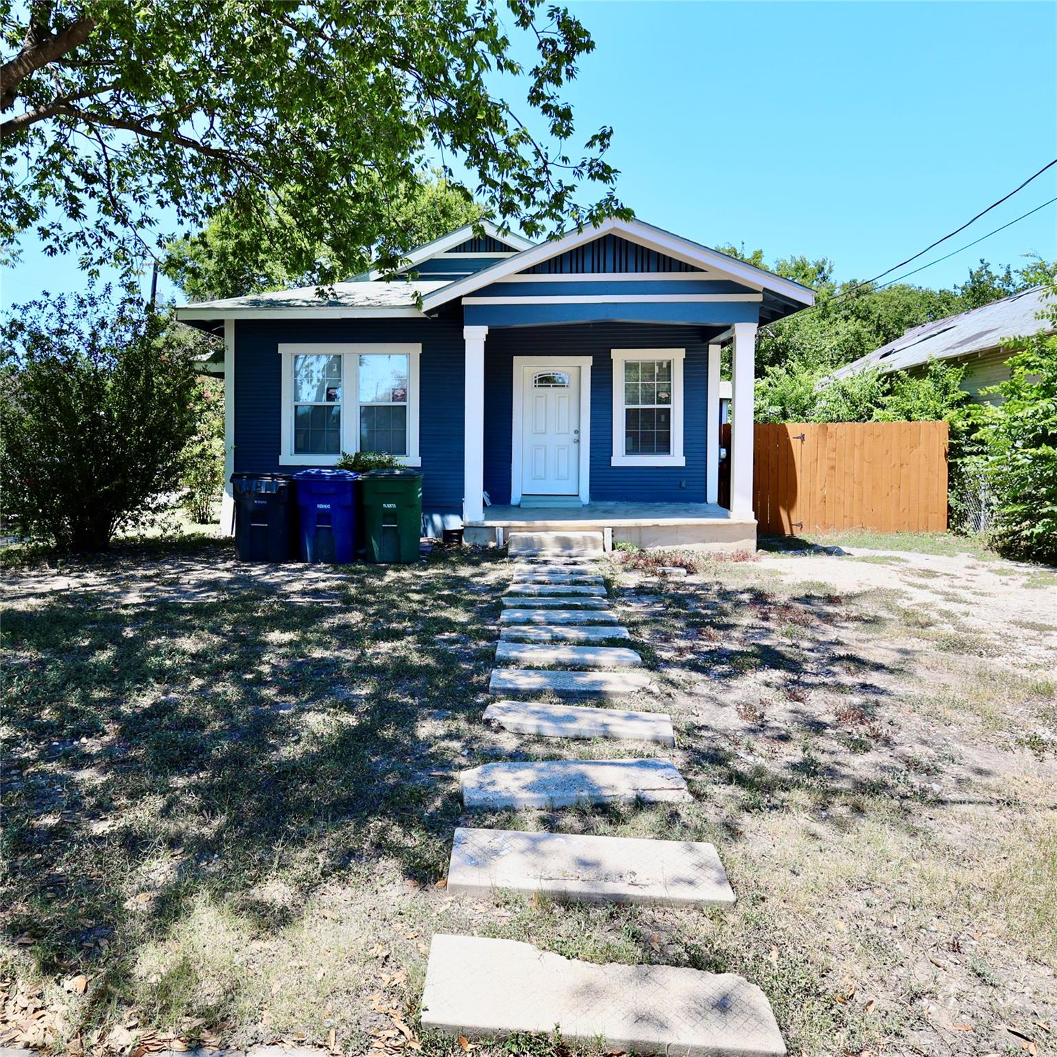 2323 W Salinas Street San Antonio TX 78207