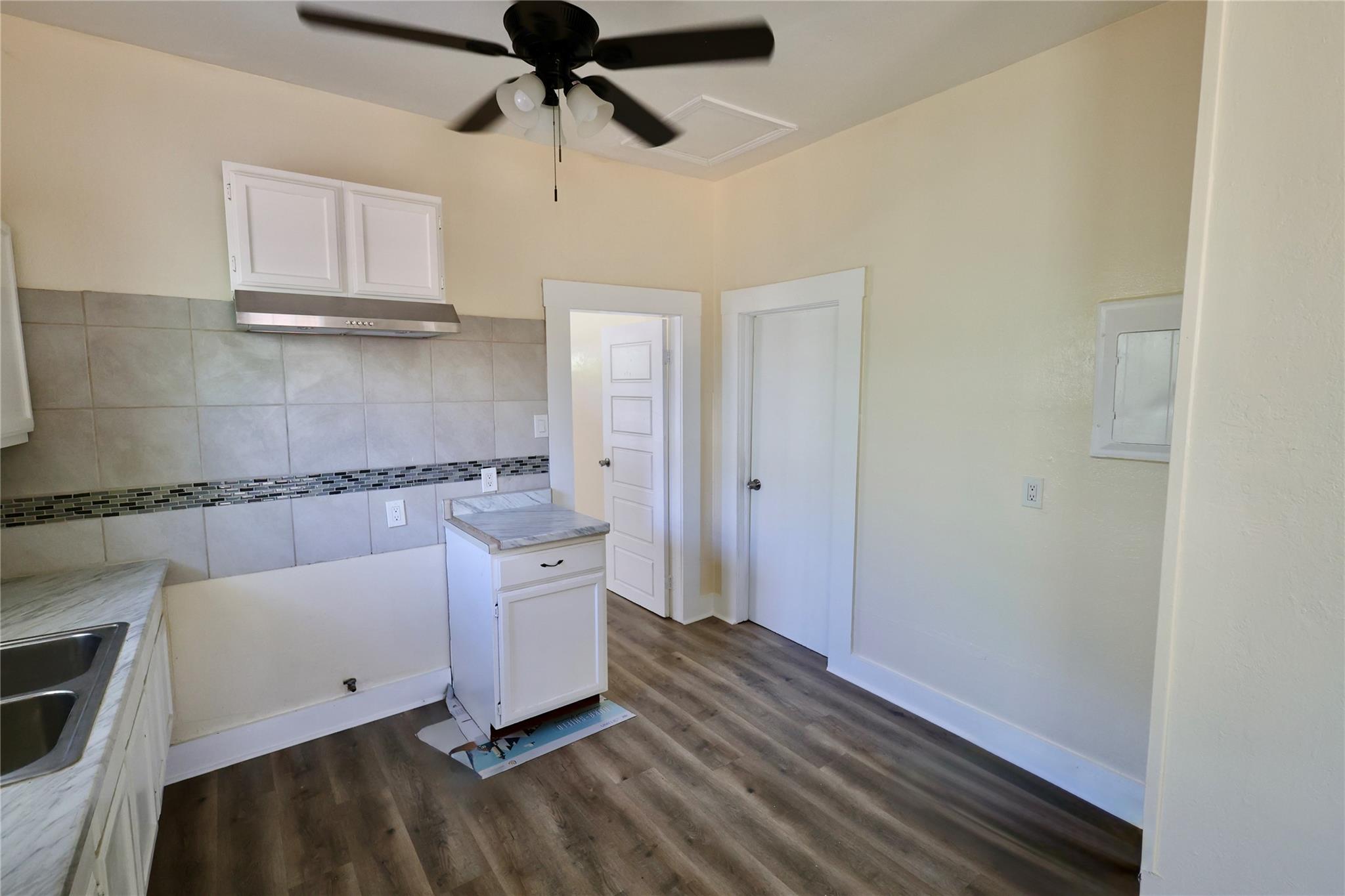 2323 W Salinas Street San Antonio TX 78207