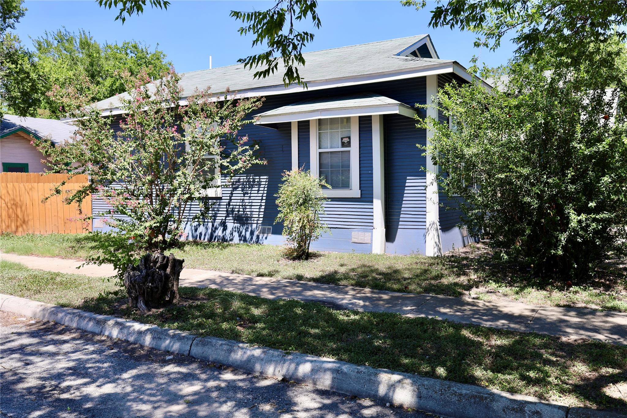 2323 W Salinas Street San Antonio TX 78207