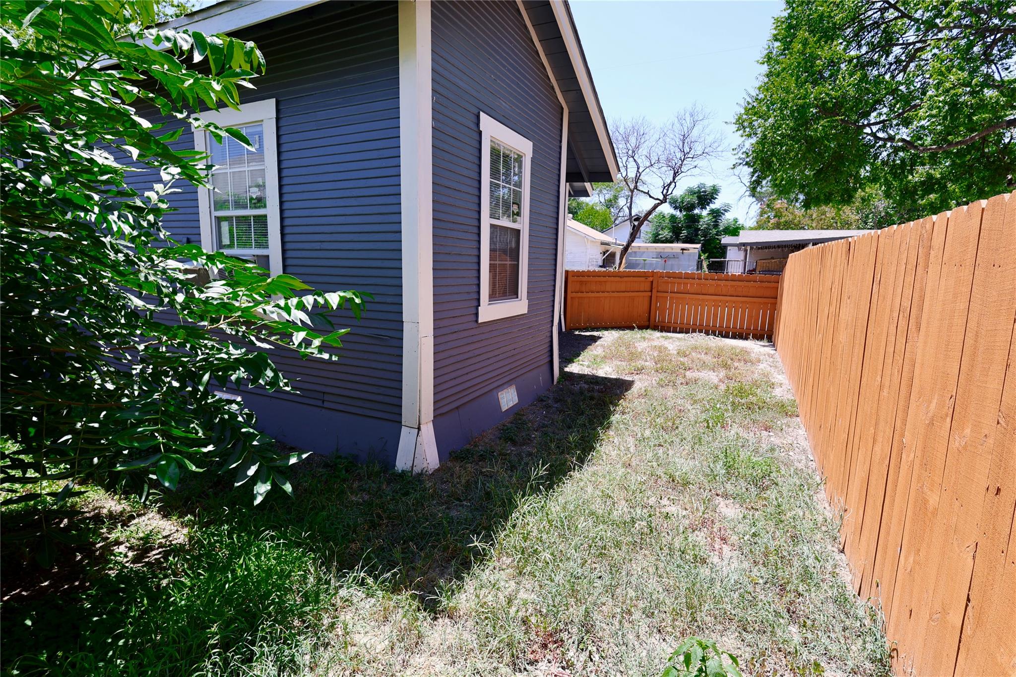 2323 W Salinas Street San Antonio TX 78207