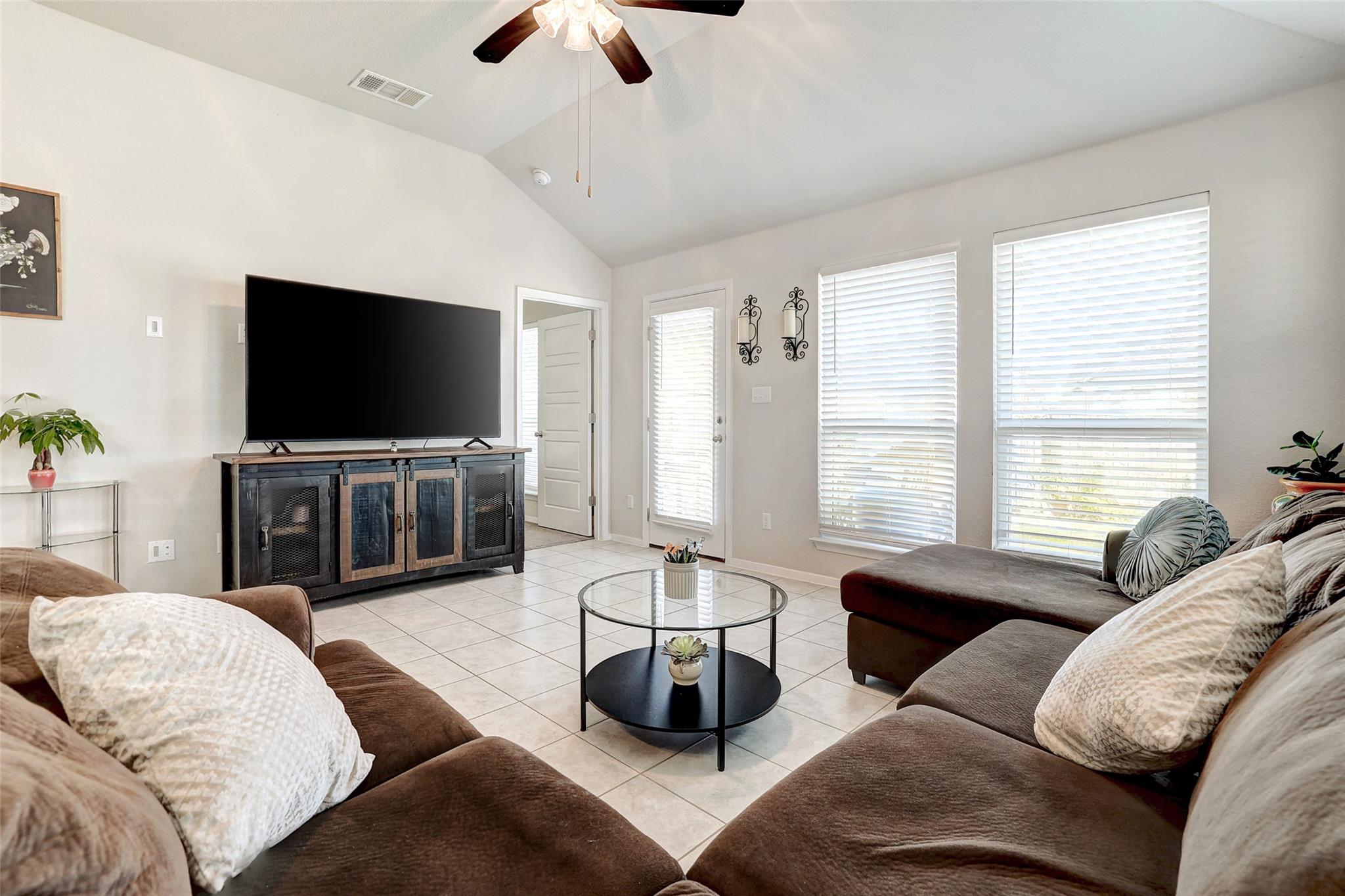 281 Gaida Loop Georgetown TX 78628