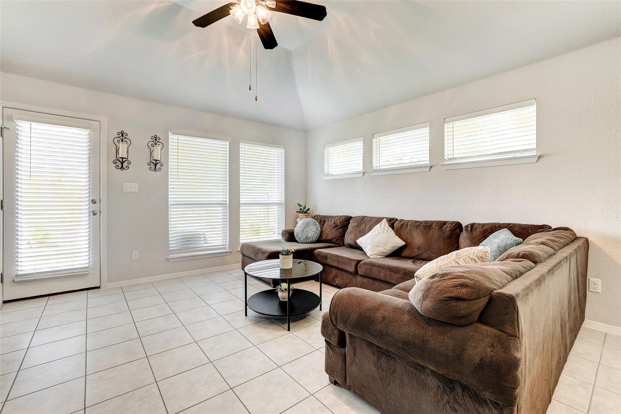 281 Gaida Loop Georgetown TX 78628