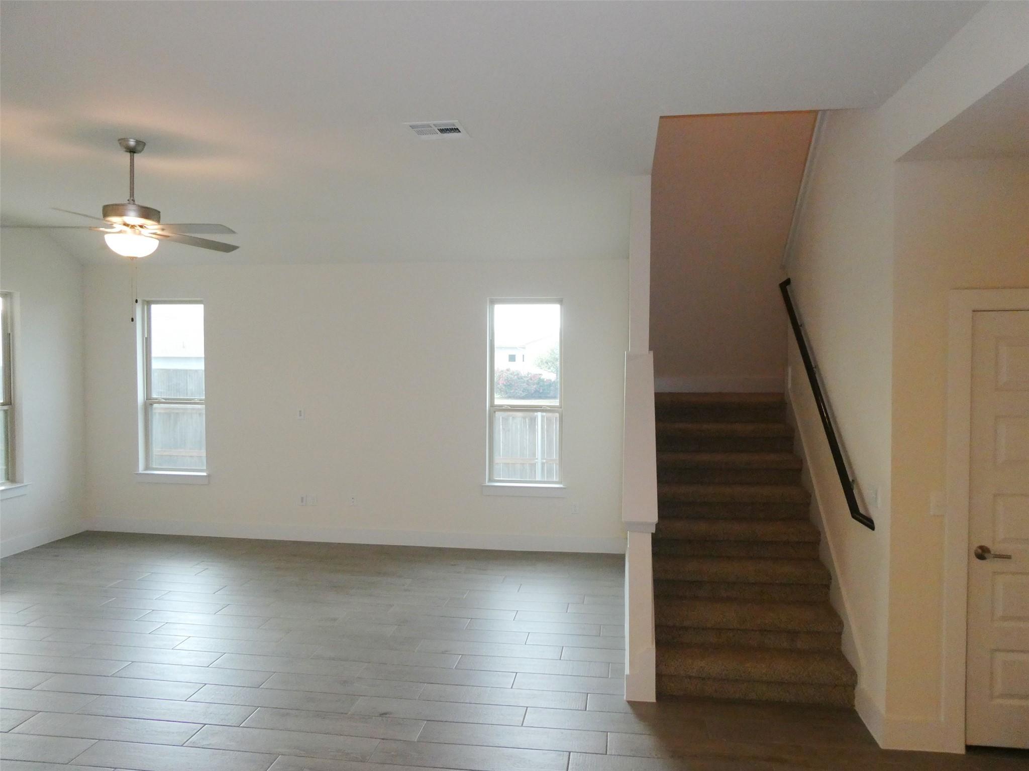 8201 Greyhawk Cove Austin TX 78744