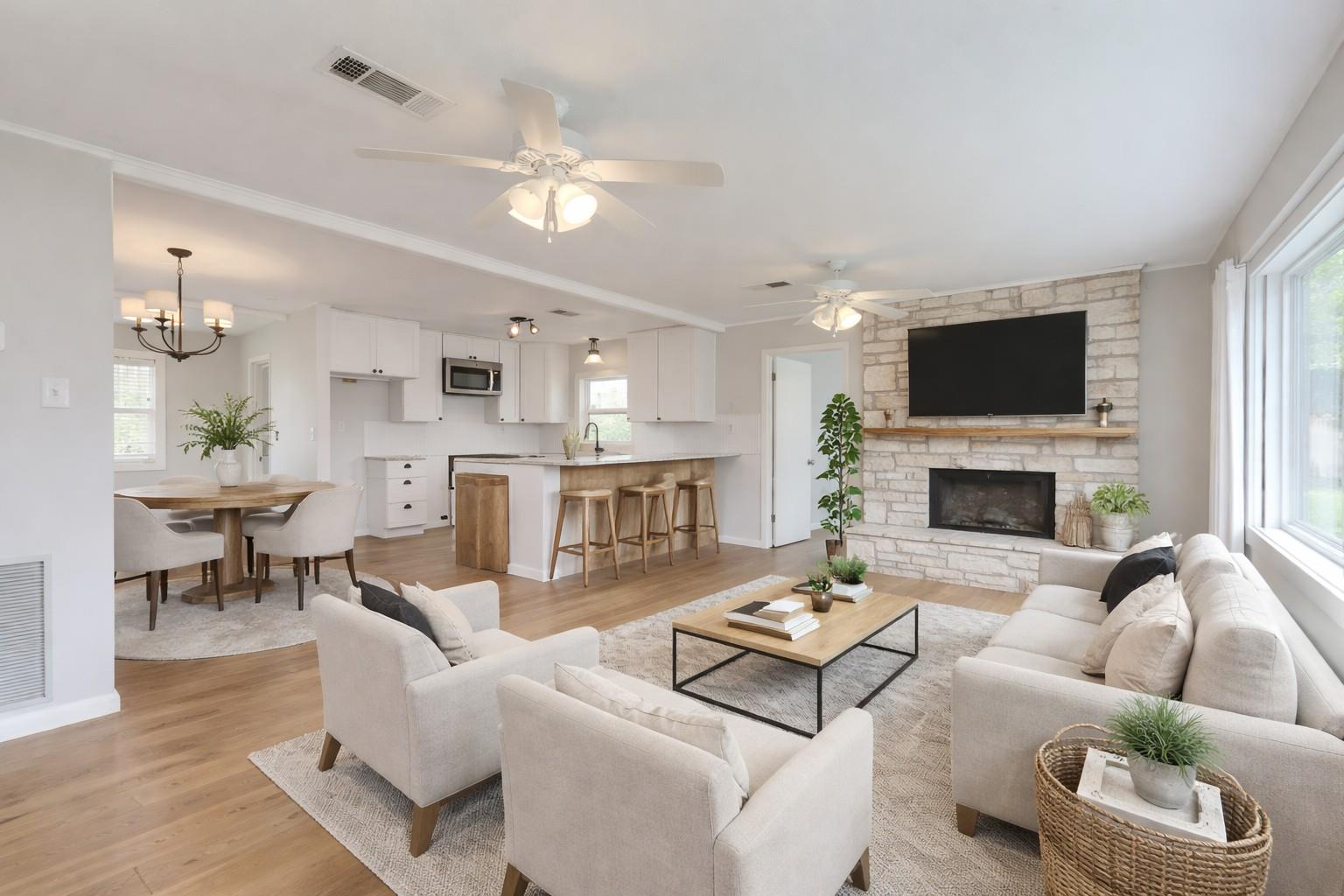 318 S Avenue C Elgin TX 78621