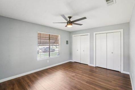 755 E Bellville Street Giddings TX 78942