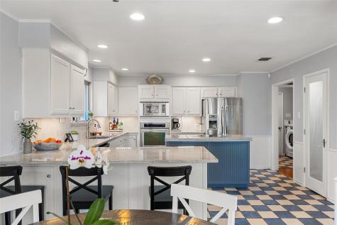 10810 Wintergreen Hill Austin TX 78750