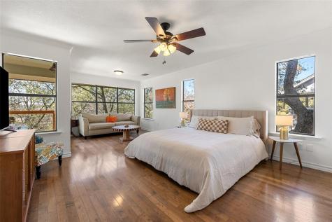 10810 Wintergreen Hill Austin TX 78750