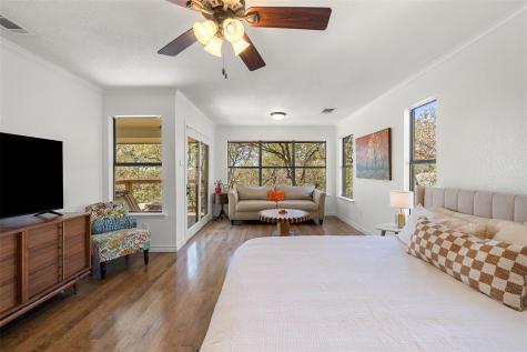 10810 Wintergreen Hill Austin TX 78750
