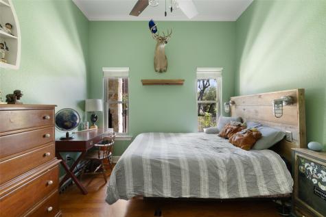10810 Wintergreen Hill Austin TX 78750