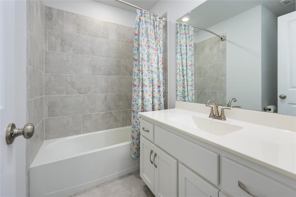 208 Garner Drive Kyle TX 78640